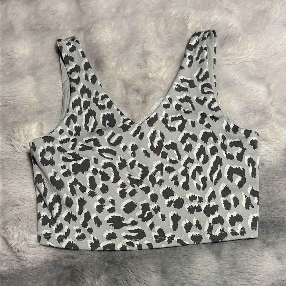 Chic Leopard Print Bra in Gray